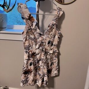 Lulu’s floral shorts romper.